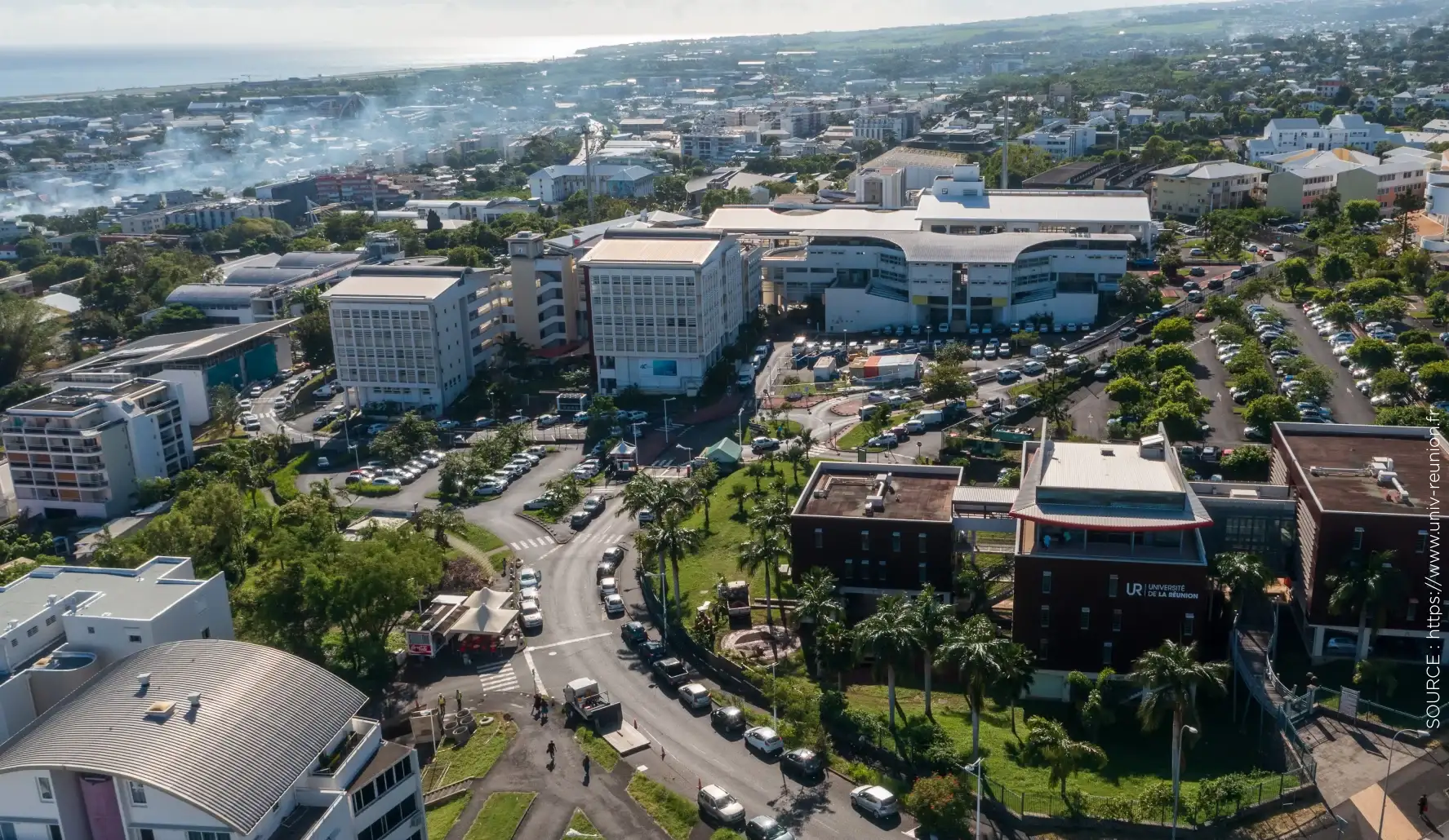 vue aérienne université de La Réunion